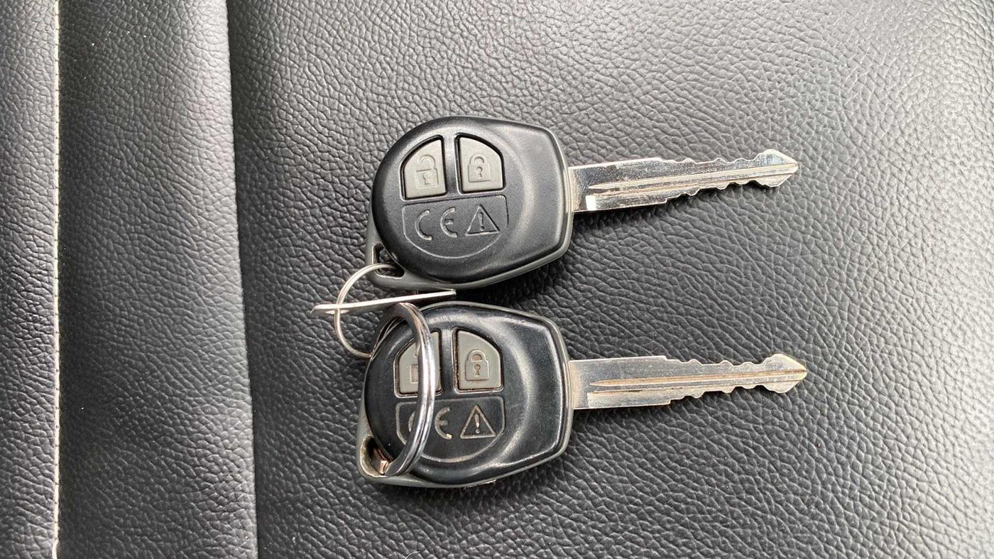 2021 Maruti Baleno DELTA PETROL 1.2, Petrol, Manual, 40,050 km, Key Close Up