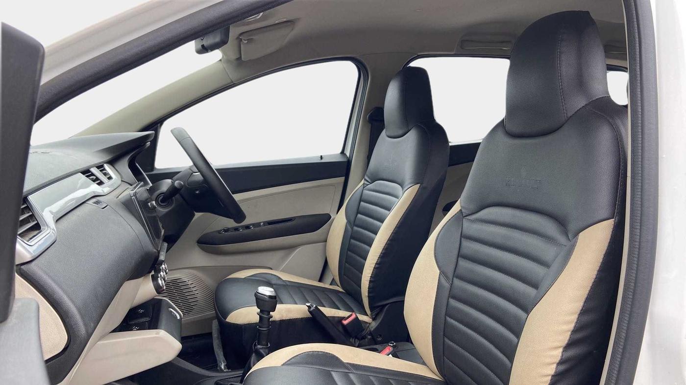 2020 Renault TRIBER RXZ, Petrol, Manual, 30,916 km, Right Side Front Door Cabin