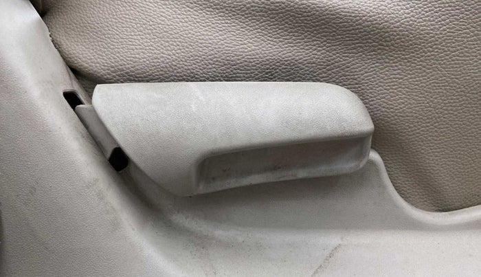 2018 Maruti Celerio VXI CNG, CNG, Manual, 36,972 km, Driver Side Adjustment Panel