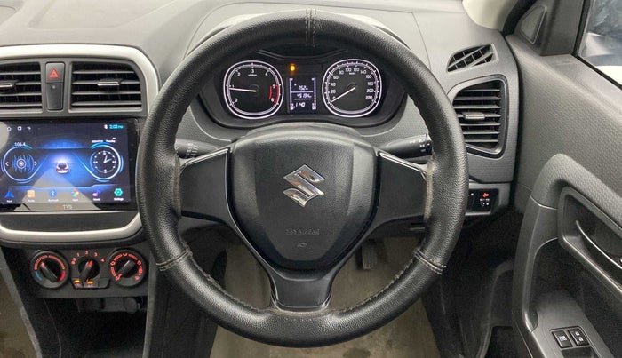 2017 Maruti Vitara Brezza VDI (O), Diesel, Manual, 45,146 km, Steering Wheel Close Up