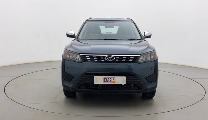2022 Mahindra XUV300 W6 1.2 PETROL AMT, Petrol, Automatic, 4,111 km, Front