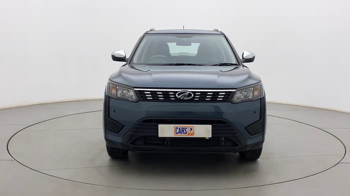 2022 Mahindra XUV300 W6 1.2 PETROL AMT, Petrol, Automatic, 4,111 km, Front