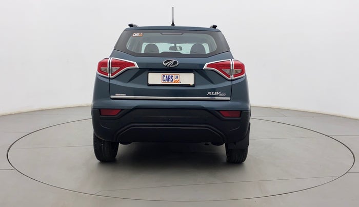 2022 Mahindra XUV300 W6 1.2 PETROL AMT, Petrol, Automatic, 4,111 km, Back/Rear
