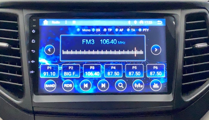 2022 Mahindra XUV300 W6 1.2 PETROL AMT, Petrol, Automatic, 4,111 km, Infotainment System