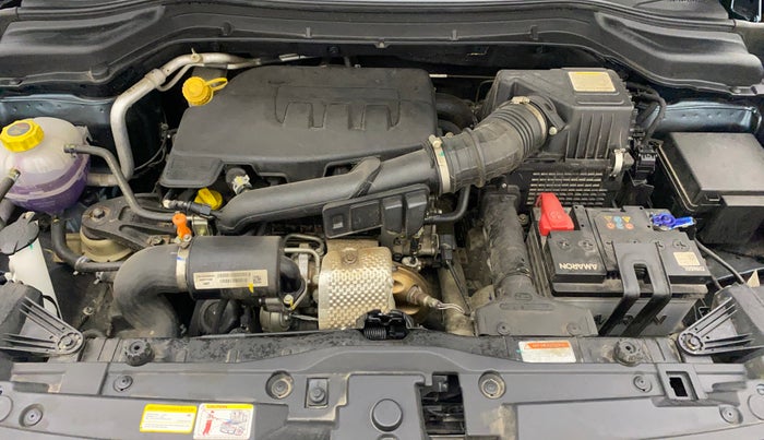 2022 Mahindra XUV300 W6 1.2 PETROL AMT, Petrol, Automatic, 4,111 km, Open Bonet