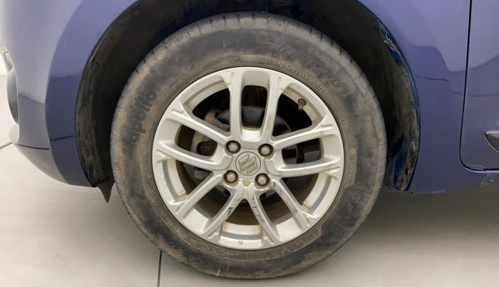 2018 Maruti Swift ZXI, Petrol, Manual, 70,366 km, Left Front Wheel