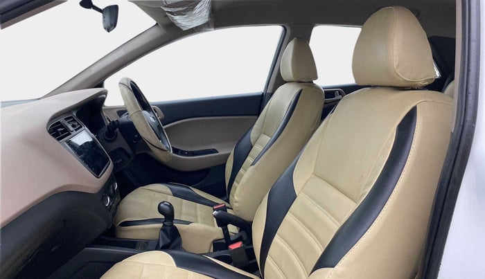 2019 Hyundai Elite i20 SPORTZ PLUS 1.2, Petrol, Manual, 25,914 km, Right Side Front Door Cabin