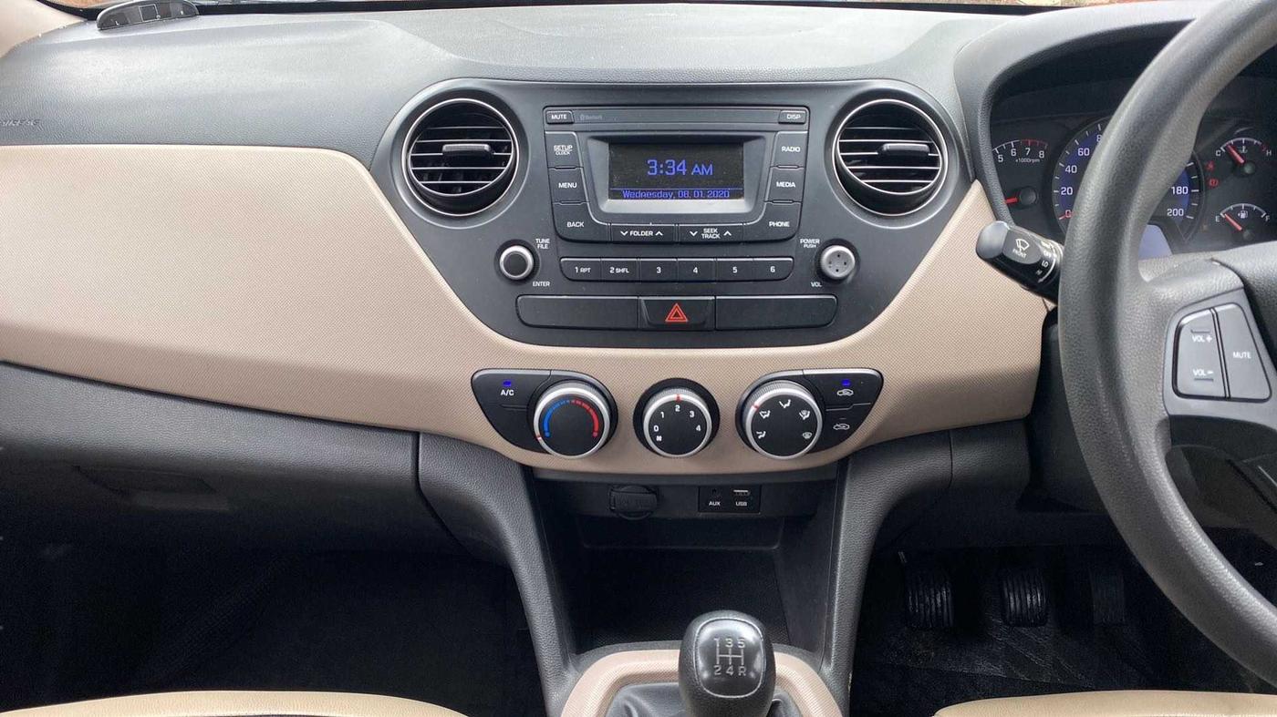 2018 Hyundai Xcent E+, Petrol, Manual, 73,536 km, Air Conditioner