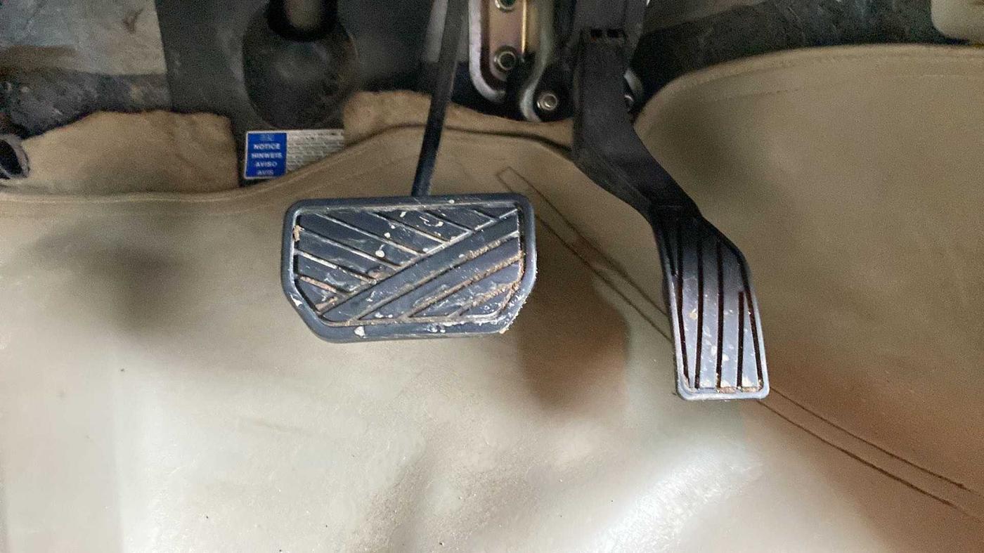 2019 Maruti Ciaz ALPHA  AT 1.5 SHVS PETROL, Petrol, Automatic, 86,706 km, Pedals