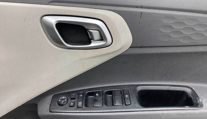 2020 Hyundai AURA SX PLUS 1.2 AMT, Petrol, Automatic, 58,604 km, Driver Side Door Panels Control