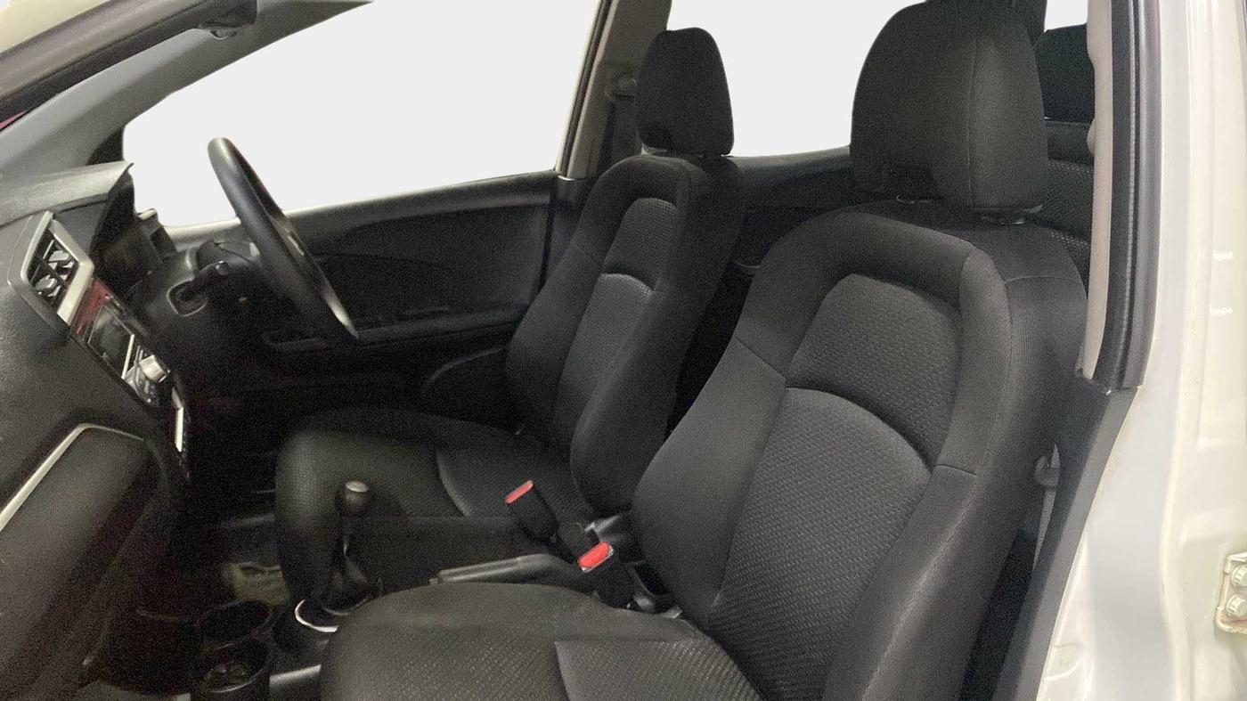 2016 Honda BR-V 1.5L I-VTEC V, Petrol, Manual, 25,920 km, Right Side Front Door Cabin