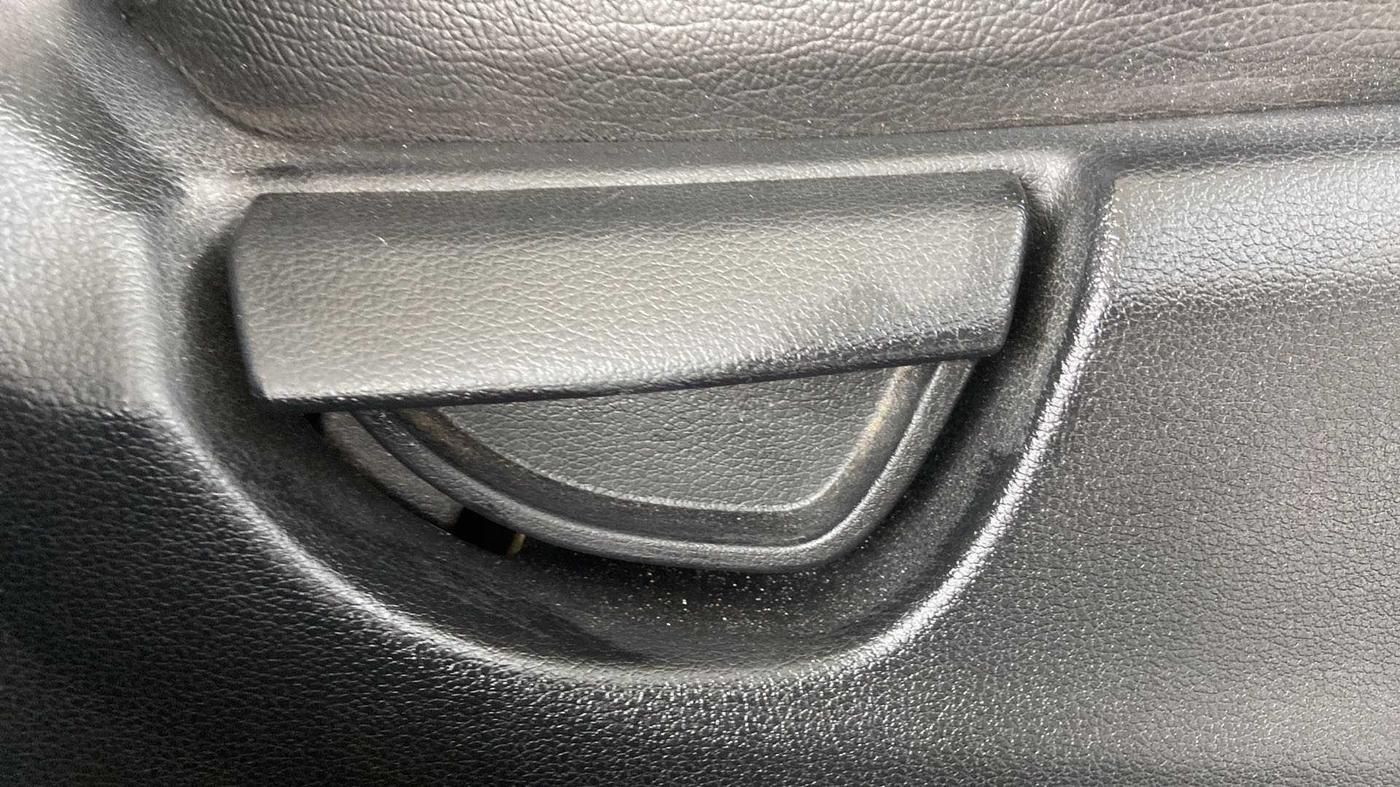 2019 Hyundai NEW SANTRO ERA EXECUTIVE, Petrol, Manual, 35,773 km, Driver Side Adjustment Panel