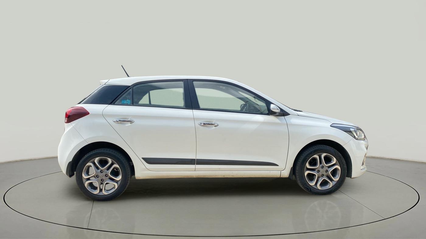 2019 Hyundai Elite i20 ASTA 1.2 (O), Petrol, Manual, 27,420 km, Right Side