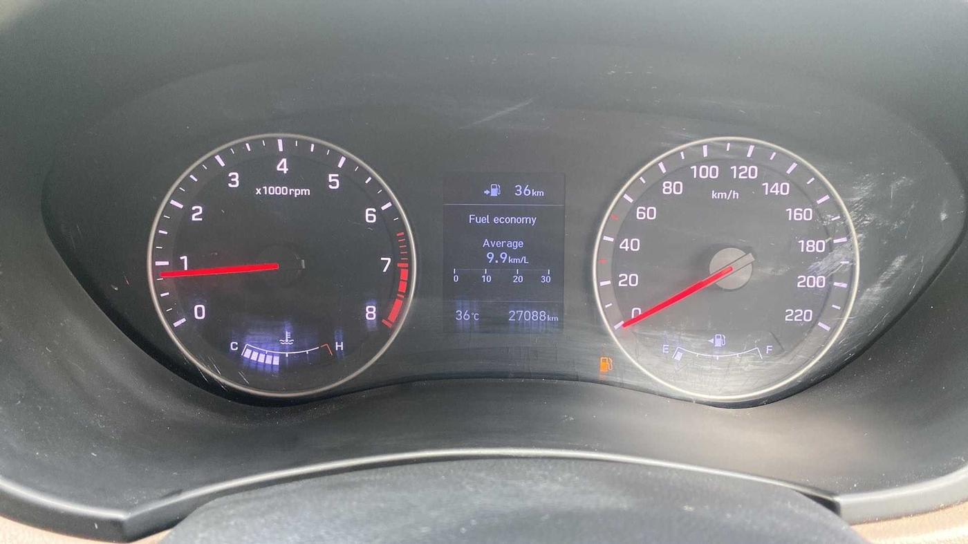 2019 Hyundai Elite i20 ASTA 1.2 (O), Petrol, Manual, 27,420 km, Odometer Image