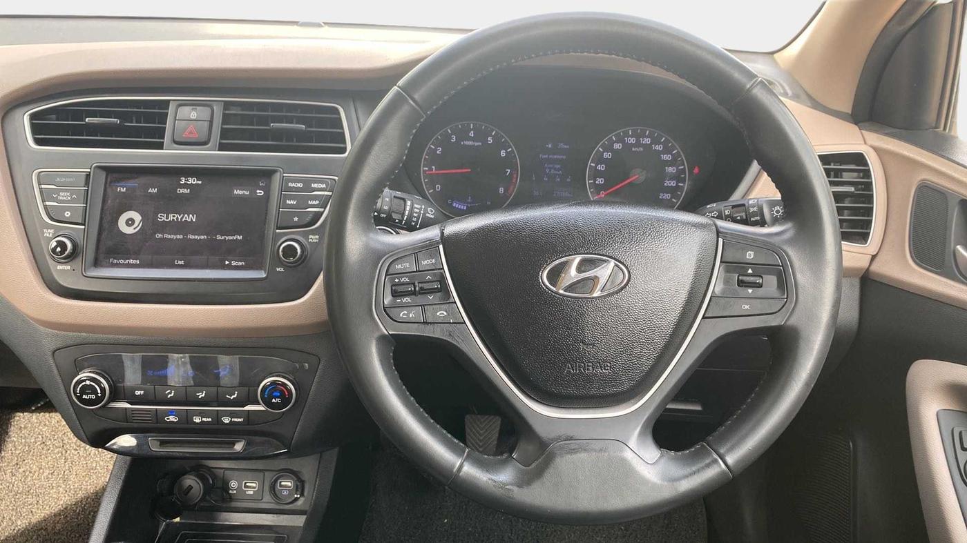 2019 Hyundai Elite i20 ASTA 1.2 (O), Petrol, Manual, 27,420 km, Steering Wheel Close Up