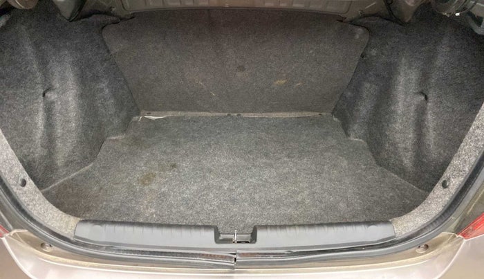 2016 Honda Amaze 1.2L I-VTEC VX, Petrol, Manual, 54,809 km, Boot Inside