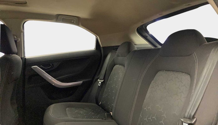 2022 Tata NEXON XM SUNROOF PETROL, Petrol, Manual, 22,142 km, Right Side Rear Door Cabin