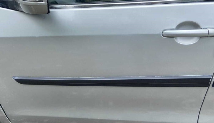 2016 Maruti Ertiga ZDI SHVS, Diesel, Manual, 65,832 km, Left fender - Minor scratches