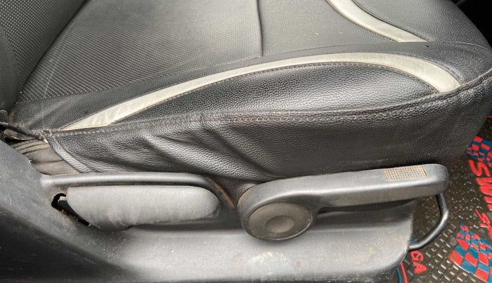 2014 Maruti Swift ZDI, Diesel, Manual, 90,245 km, Driver Side Adjustment Panel