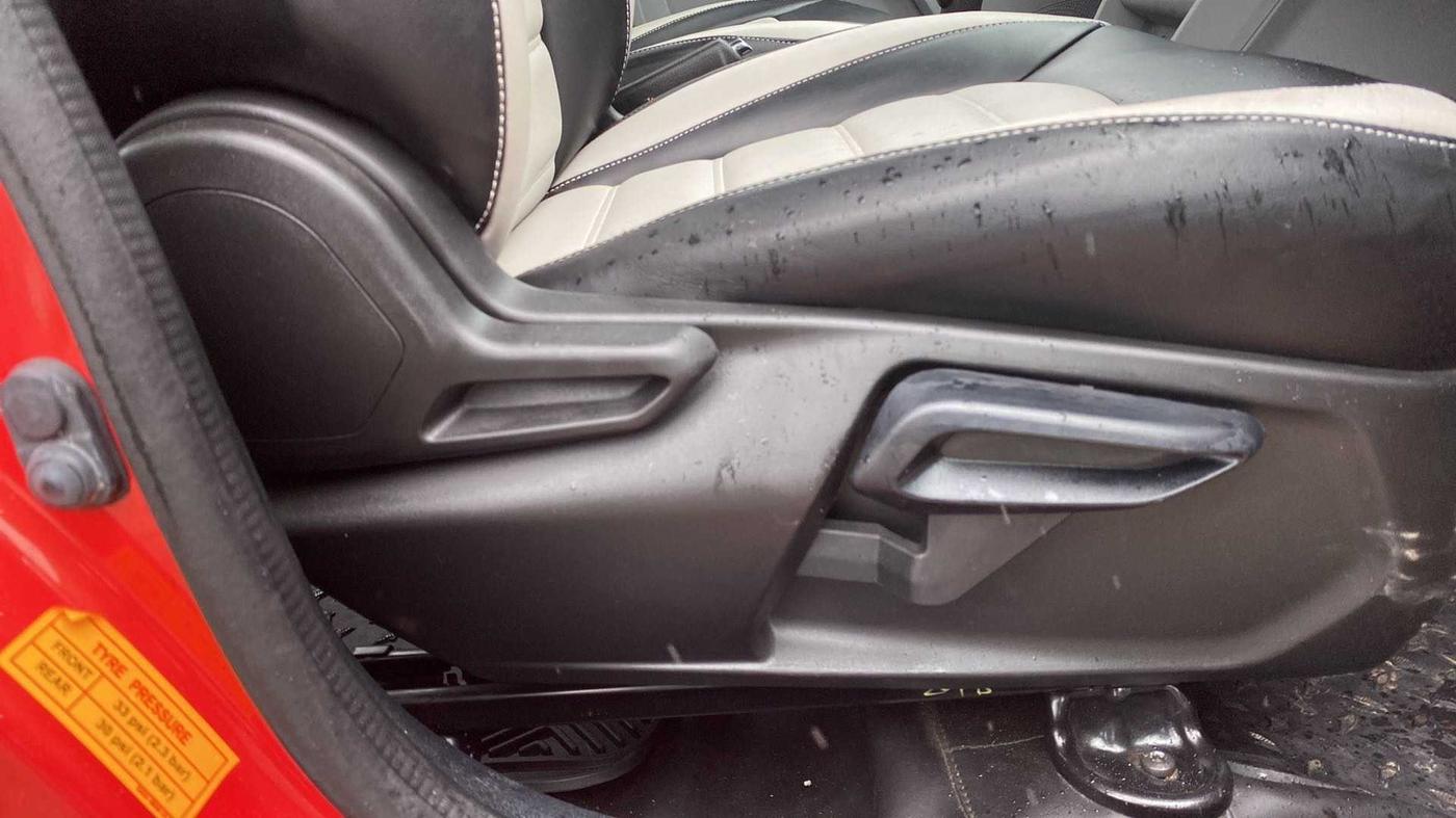 2021 Tata Tiago XZ PETROL, Petrol, Manual, 4,417 km, Driver Side Adjustment Panel