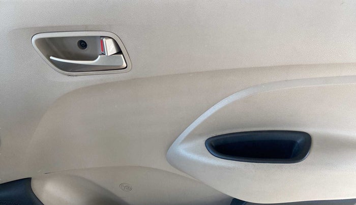 2019 Hyundai NEW SANTRO MAGNA, Petrol, Manual, 12,463 km, Driver Side Door Panels Control