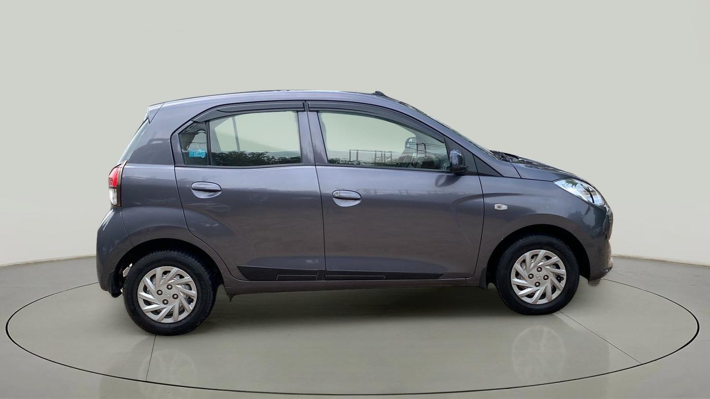 2019 Hyundai NEW SANTRO MAGNA, Petrol, Manual, 12,463 km, Right Side View