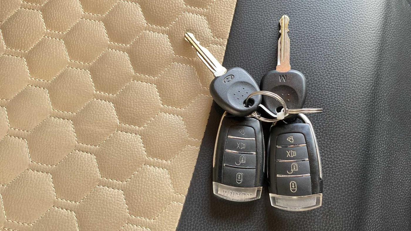 2019 Hyundai NEW SANTRO MAGNA, Petrol, Manual, 12,463 km, Key Close Up