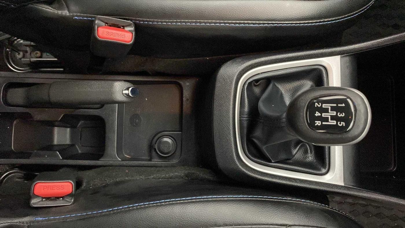 2022 Tata PUNCH CREATIVE  1.2 RTN DUAL TONE, Petrol, Manual, 20,354 km, Gear Lever