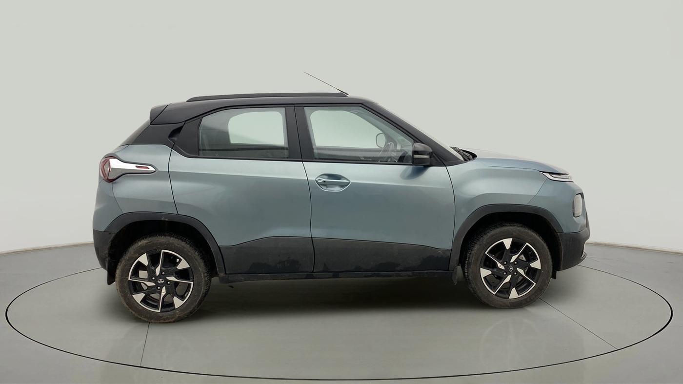 2022 Tata PUNCH CREATIVE  1.2 RTN DUAL TONE, Petrol, Manual, 20,354 km, Right Side View