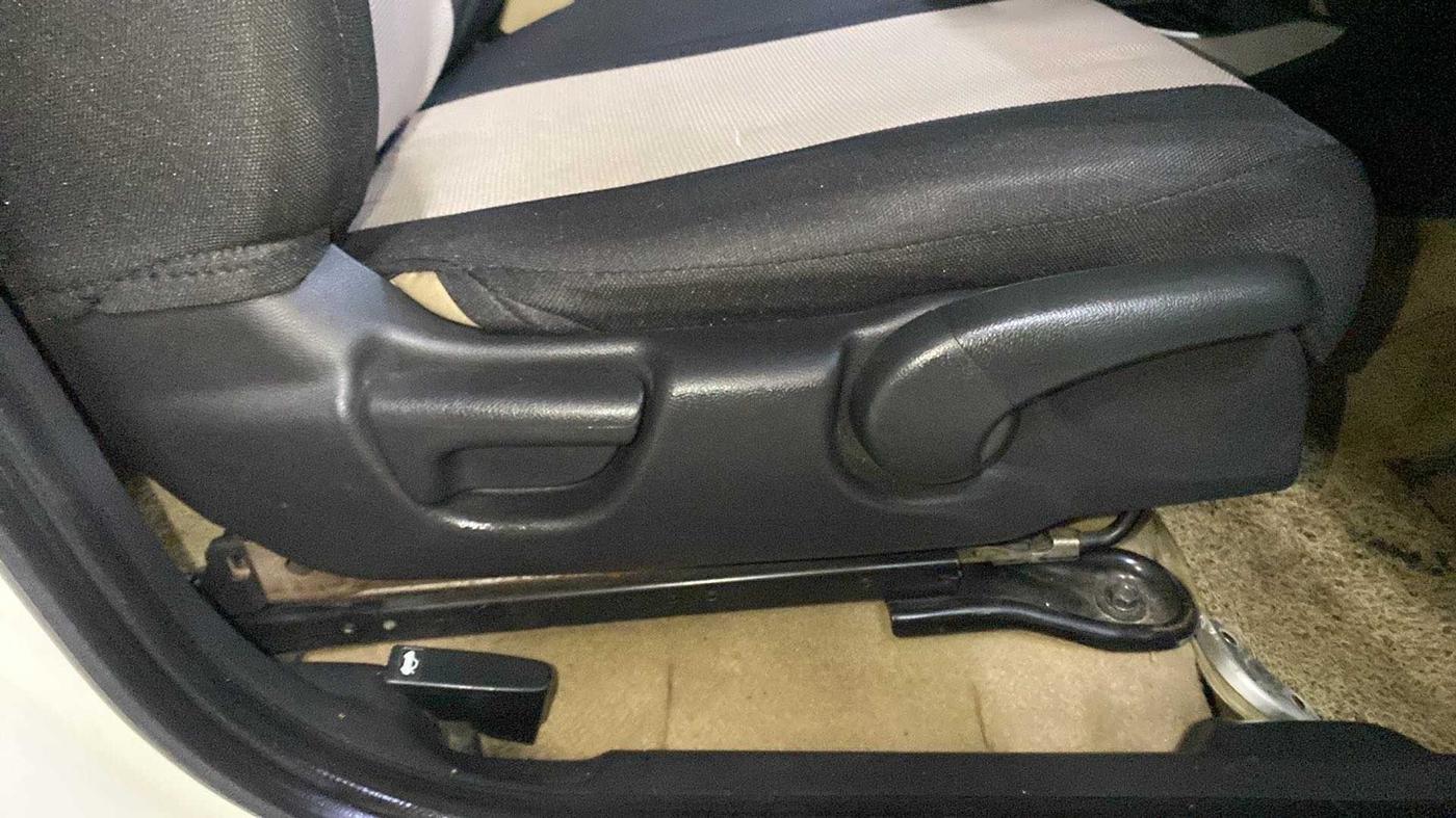 2017 Honda City 1.5L I-VTE V CVT, Petrol, Automatic, 33,140 km, Driver Side Adjustment Panel
