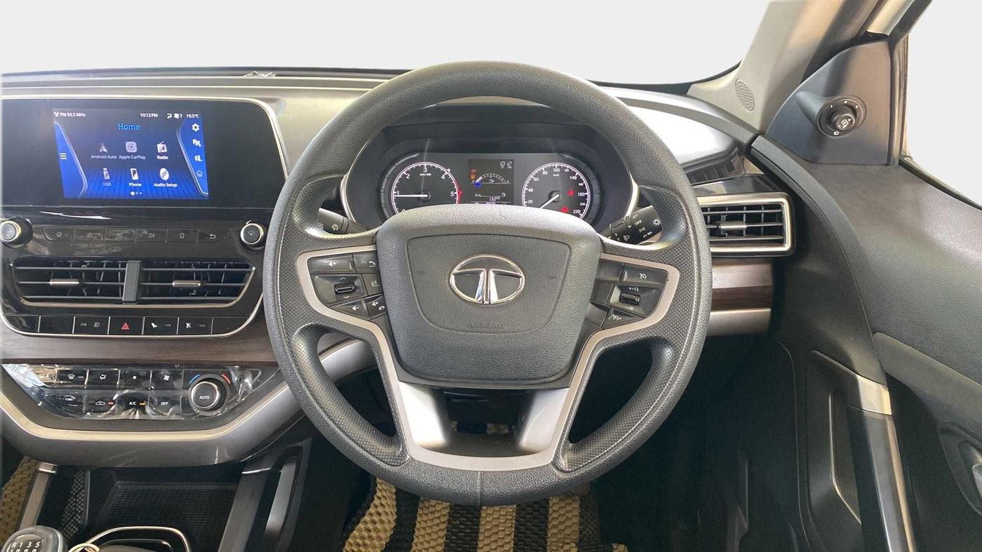 2019 Tata Harrier XT 2.0L KRYOTEC, Diesel, Manual, 36,188 km, Steering Wheel Close Up