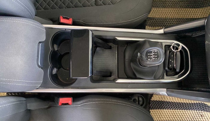 2019 Tata Harrier XT 2.0L KRYOTEC, Diesel, Manual, 36,188 km, Gear Lever