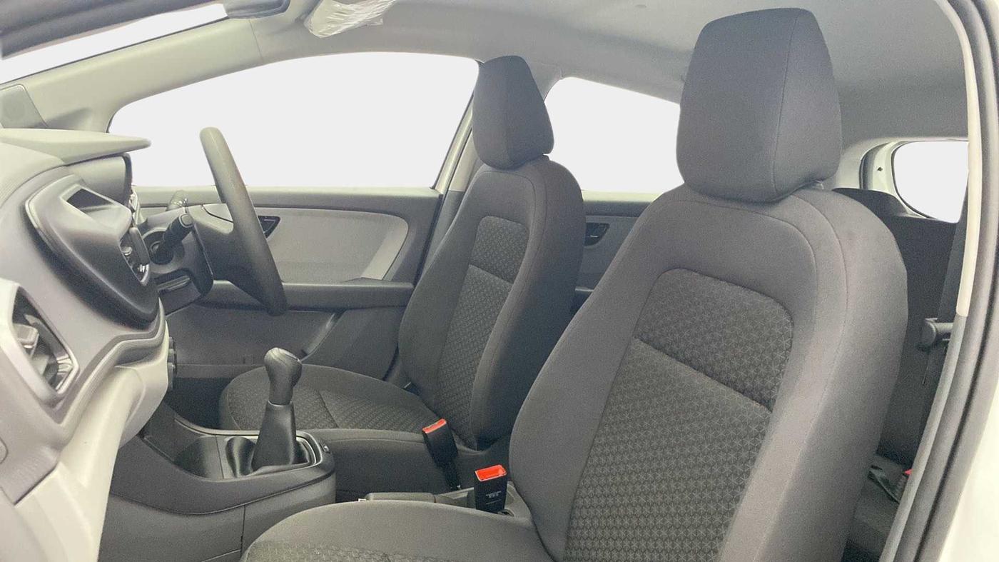 2021 Tata ALTROZ XE PETROL, Petrol, Manual, 9,970 km, Right Side Front Door Cabin