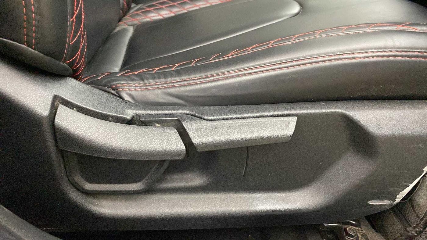 2020 Hyundai Creta SX 1.5 PETROL, Petrol, Manual, 62,052 km, Driver Side Adjustment Panel