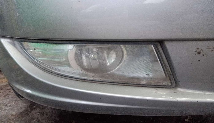 2016 Skoda Rapid AMBITION 1.5 TDI AT, Diesel, Automatic, 49,187 km, Right fog light - Not working