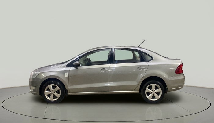 2016 Skoda Rapid AMBITION 1.5 TDI AT, Diesel, Automatic, 49,187 km, Left Side