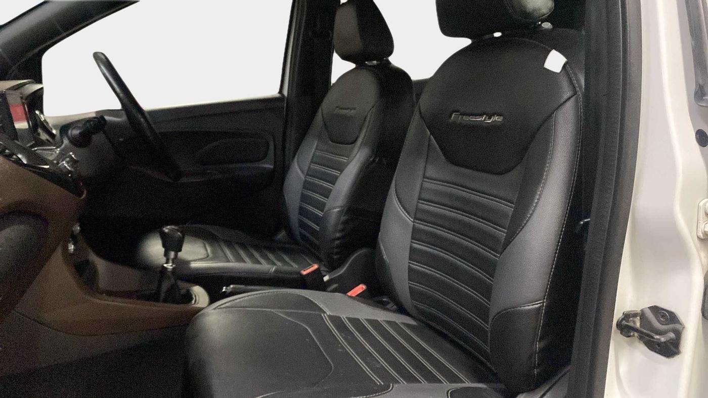 2018 Ford FREESTYLE TITANIUM 1.5 DIESEL, Diesel, Manual, 75,160 km, Right Side Front Door Cabin