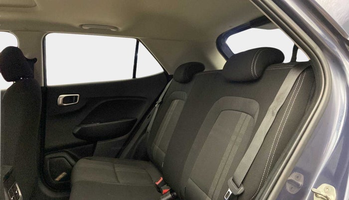2021 Hyundai VENUE SX PLUS 1.0 TURBO DCT, Petrol, Automatic, 18,198 km, Right Side Rear Door Cabin