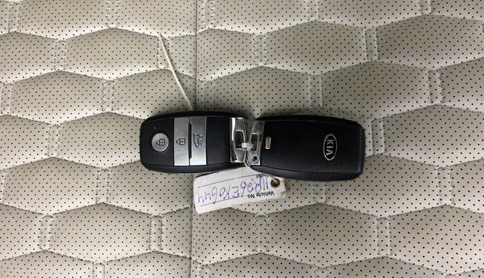 2020 KIA SELTOS HTX 1.5 PETROL, Petrol, Manual, 50,585 km, Key Close Up