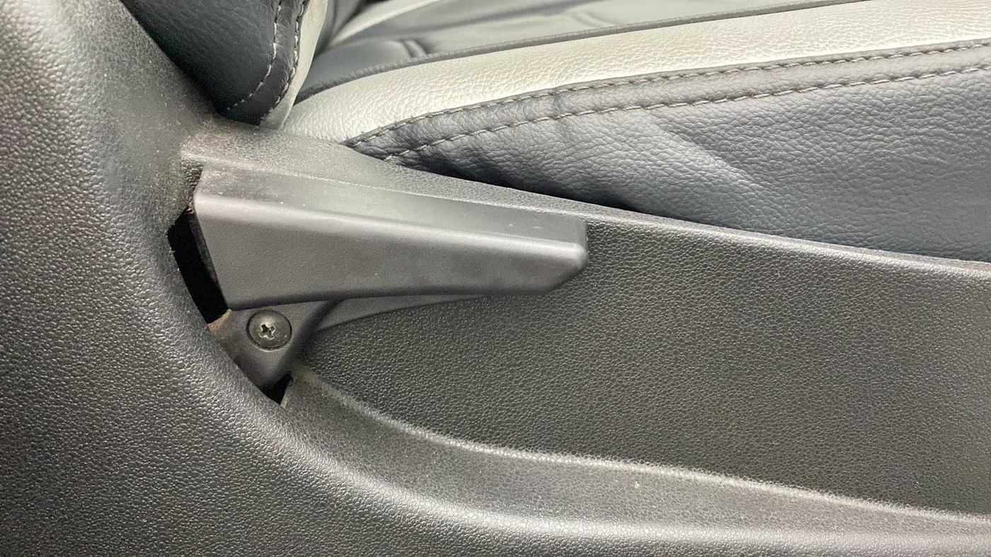 2019 Tata Tiago XZ PETROL, Petrol, Manual, 65,331 km, Driver Side Adjustment Panel