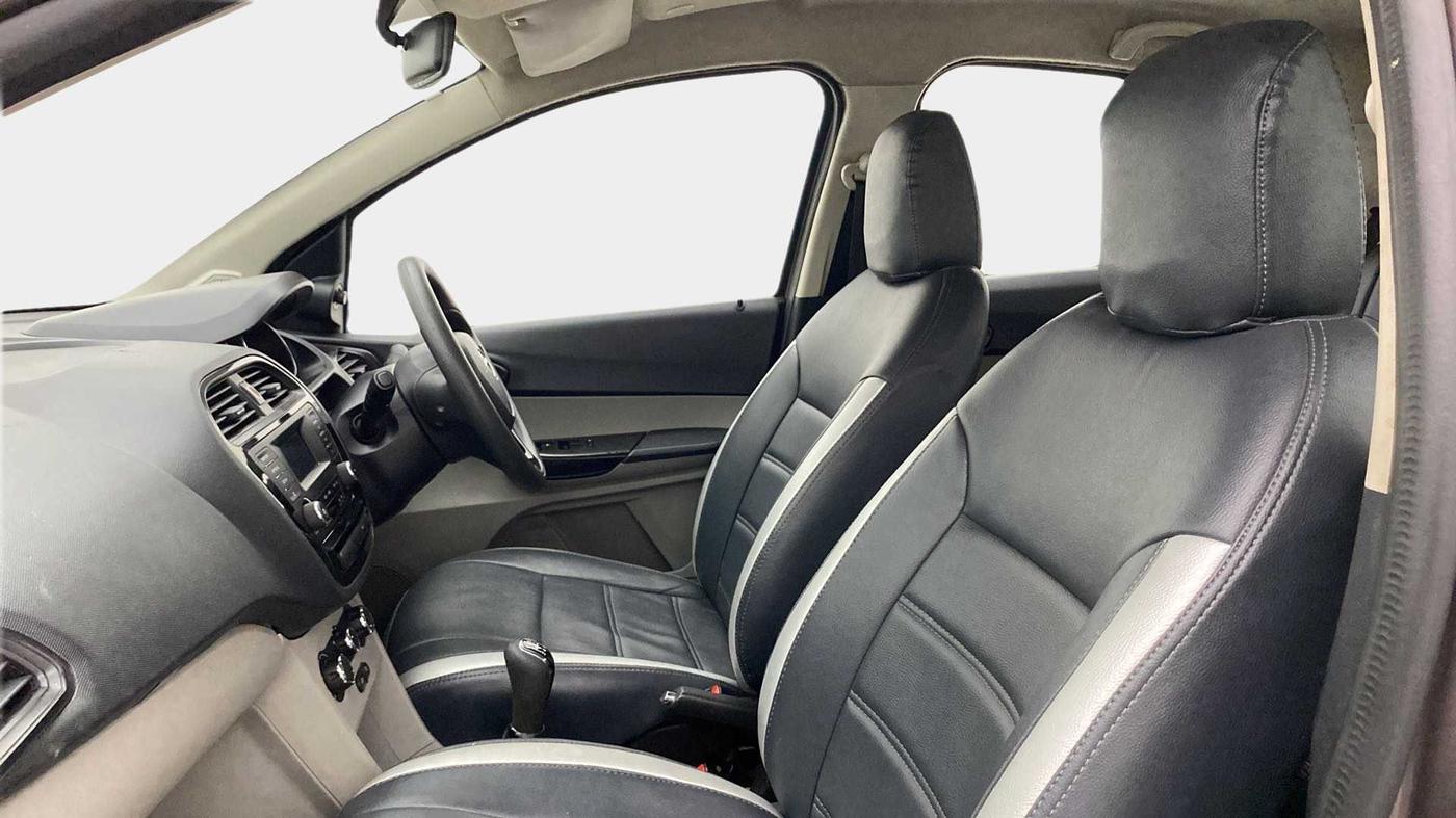 2019 Tata Tiago XZ PETROL, Petrol, Manual, 65,331 km, Right Side Front Door Cabin