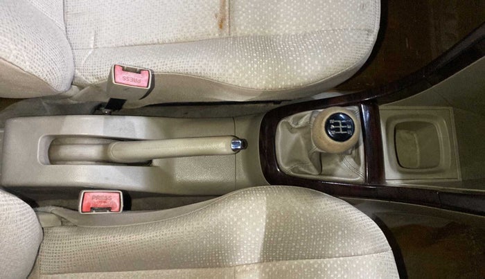 2014 Maruti Swift Dzire ZXI, Petrol, Manual, 47,496 km, Gear Lever