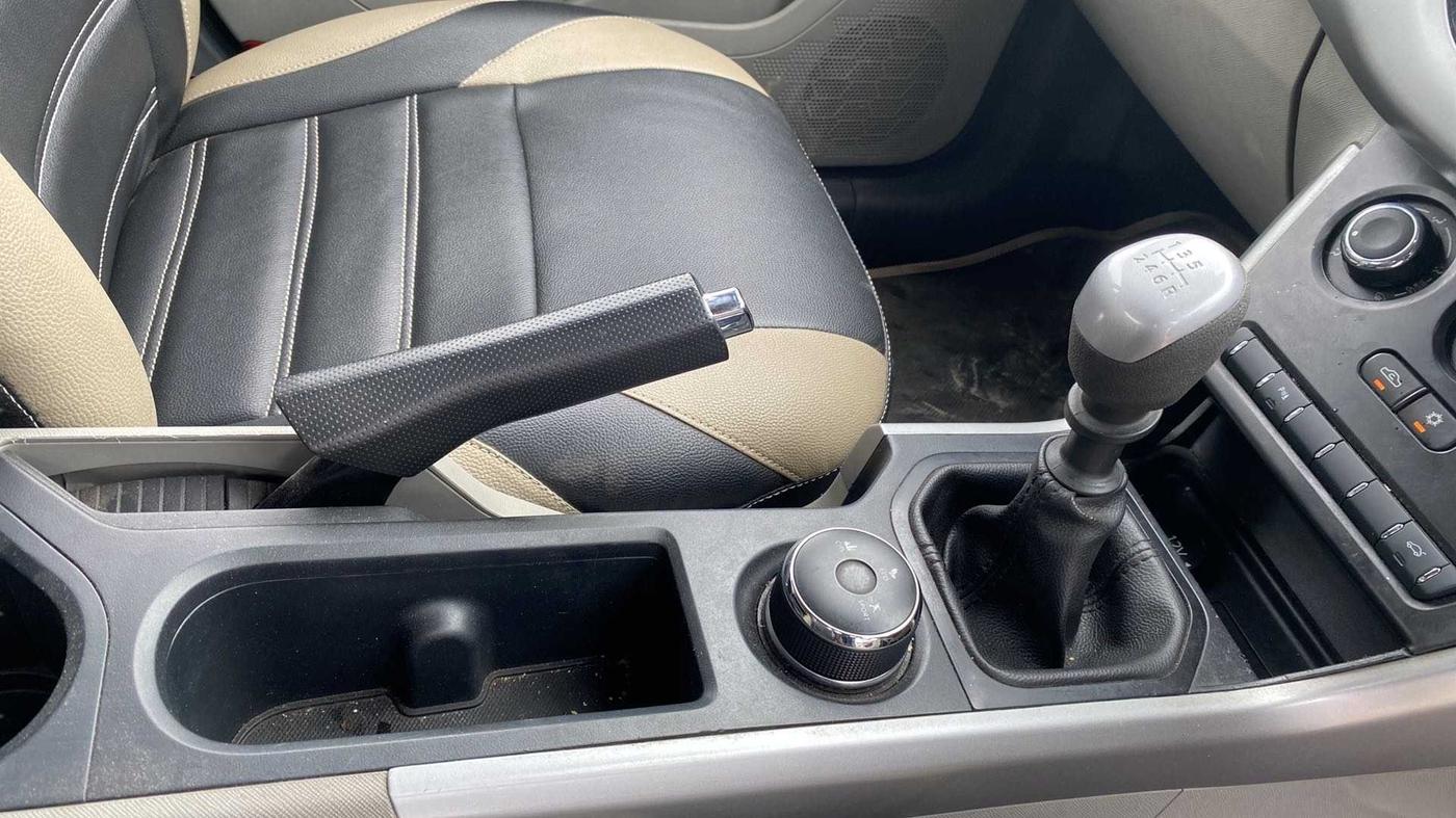 2018 Tata NEXON XM PETROL, Petrol, Manual, 62,850 km, Gear Lever