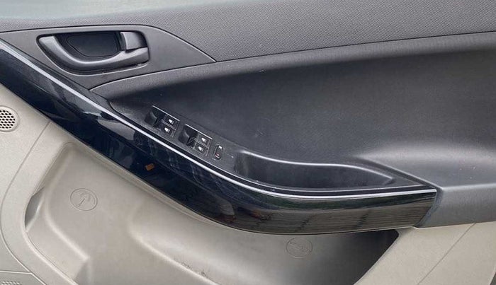 2018 Tata NEXON XM PETROL, Petrol, Manual, 62,850 km, Driver Side Door Panels Control