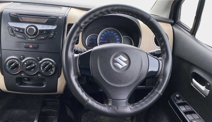 2017 Maruti Wagon R 1.0 VXI, Petrol, Manual, 22,789 km, Steering Wheel Close Up