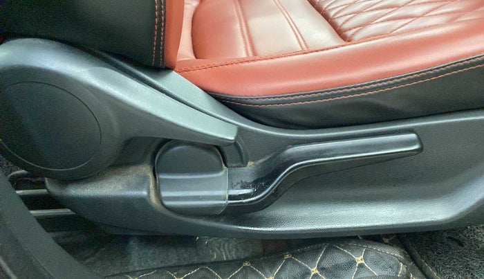 2018 Honda Amaze 1.2L I-VTEC S, CNG, Manual, 76,942 km, Driver Side Adjustment Panel