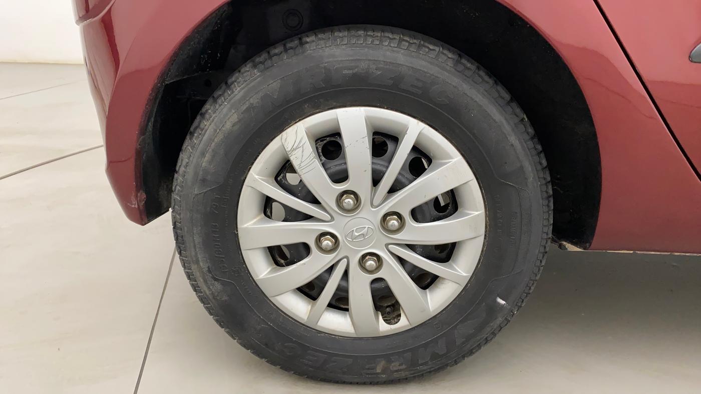 2015 Hyundai i10 SPORTZ 1.1, Petrol, Manual, 39,873 km, Right Rear Wheel