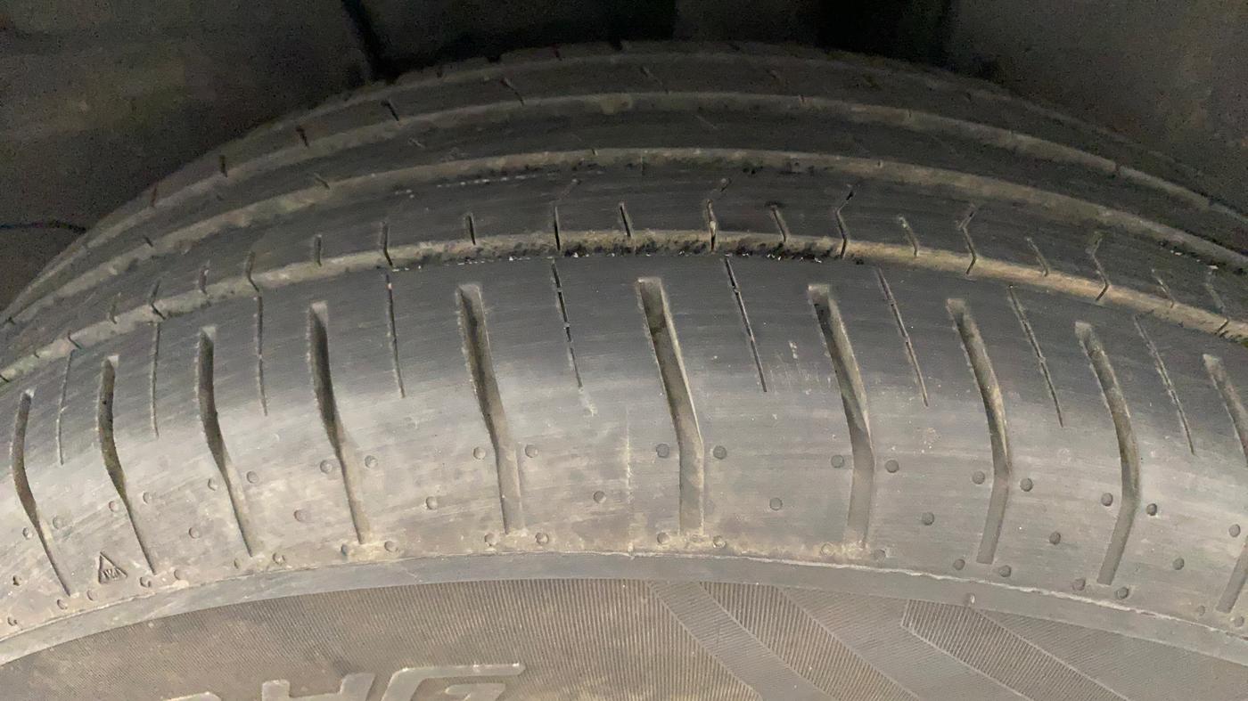 2022 Tata PUNCH ADVENTURE MT, Petrol, Manual, 20,117 km, Left Rear Tyre Tread