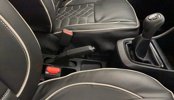2022 Tata PUNCH ADVENTURE MT, Petrol, Manual, 20,117 km, Gear Lever