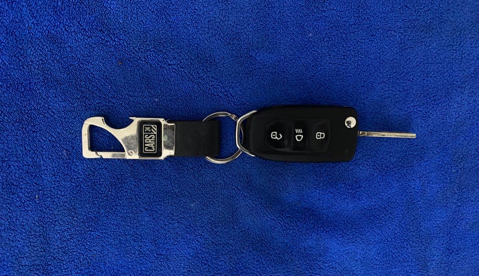 2022 Tata PUNCH ADVENTURE MT, Petrol, Manual, 20,117 km, Key Close Up